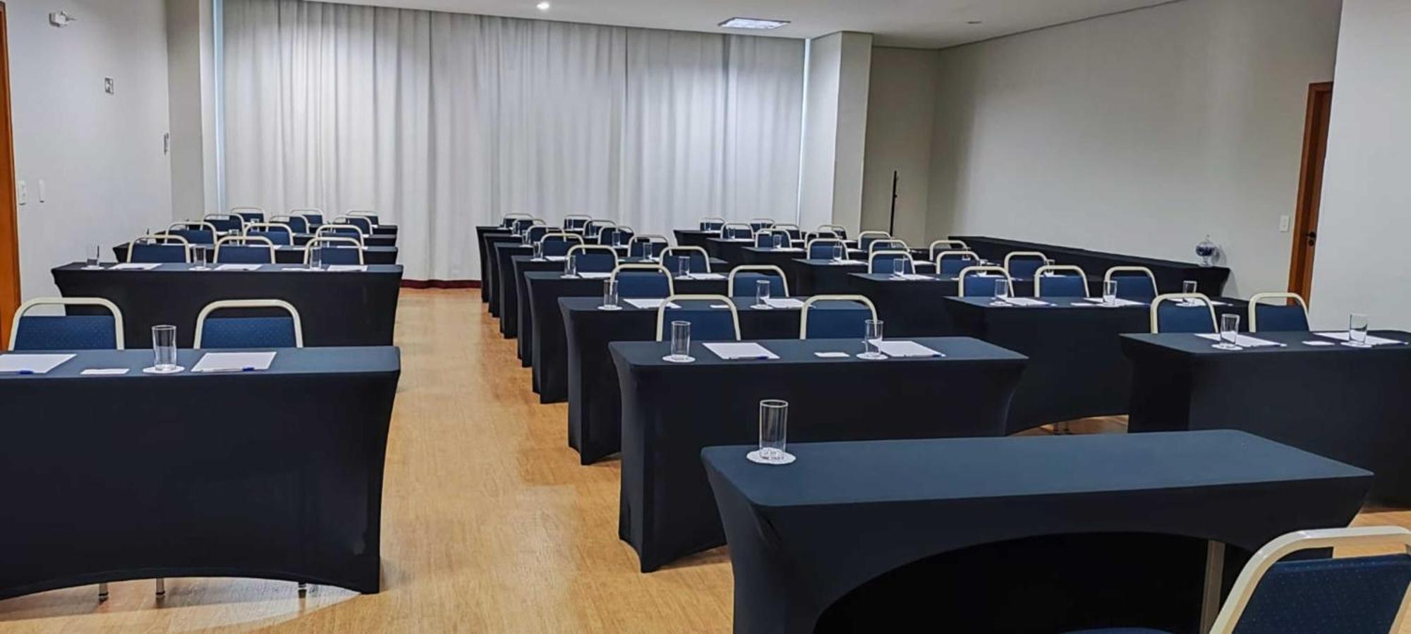 Bristol Centro Civico Curitiba Hotel Luaran gambar