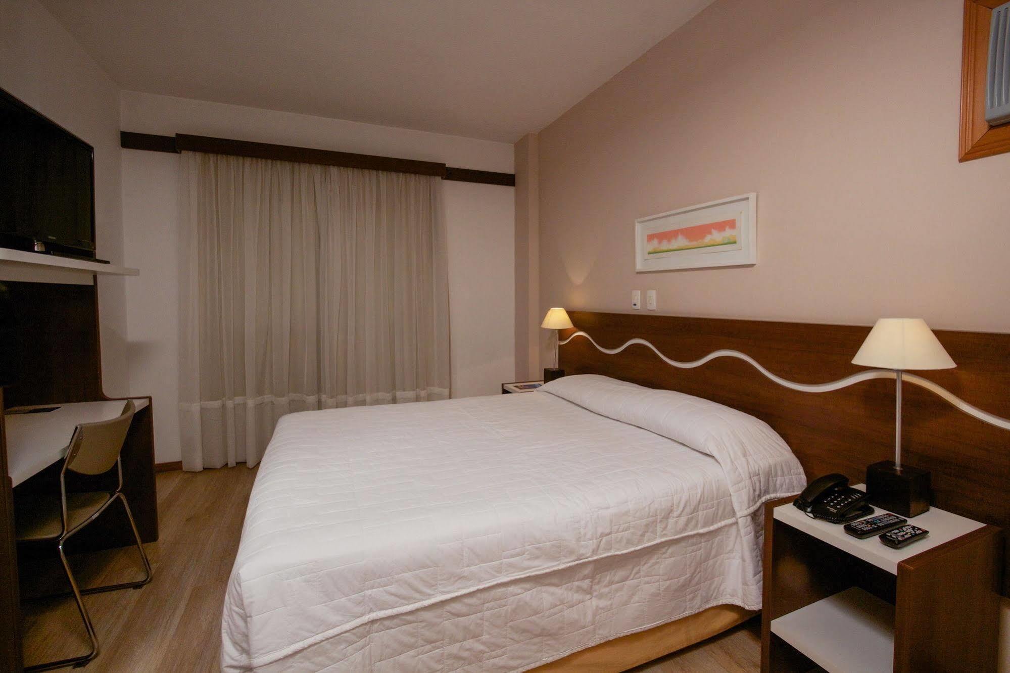 Bristol Centro Civico Curitiba Hotel Luaran gambar